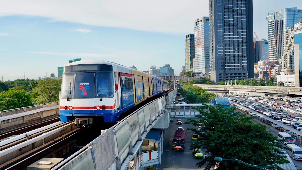 แผนที่ระบบขนส่งมวลชน BTS และ MRT กรุงเทพ